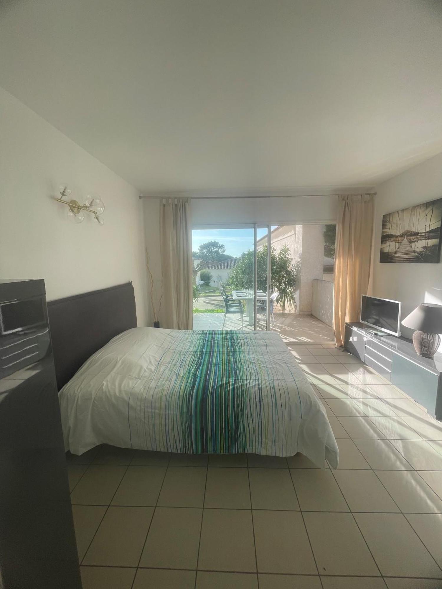 28 M2 Porticcio Centre * Porticcio (Corsica)